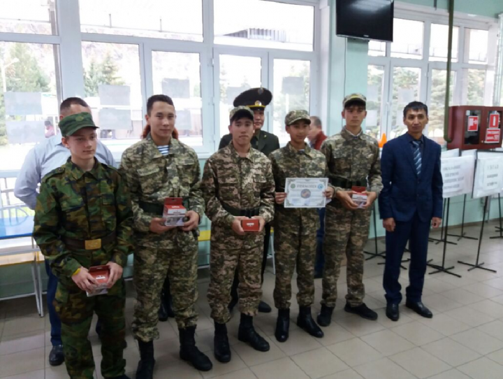 "Маяковский атындағы орта мектебі" " КММ-нің командасы облыстық "Қауіпсіз мектеп - 2017" сайысқа қатысты.