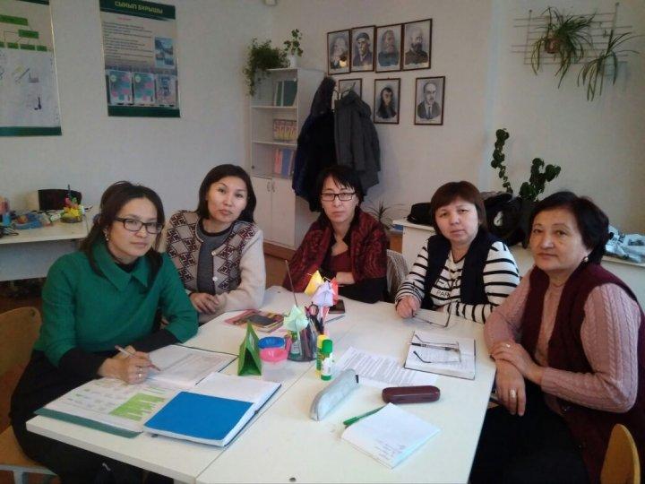 2018 жылдың 22  - ақпан күні  «Маяковский атындағы орта мектебі» КММ-де «Өрлеу» БАҰО АҚ филиалы ШҚО бойынша ПҚ БАИ тренеры Н.А. Жанузакованың жетекшілігімен «Бастауыш білім беру мазмұнын жаңарту: теориядан тәжірибеге» тақырыбында семинар өткізілді.