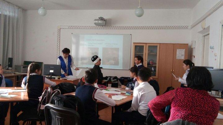 «Педагогтардың кәсіби өсуі – білім берудің жаңа сапасын қамтамасыз етудің шарты» тақырыбында  шеберлік сыныптары өткізілді.