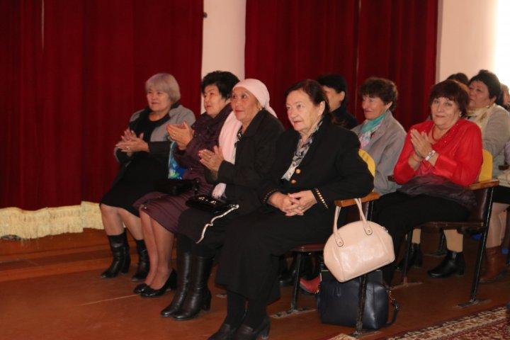 «Ұстаз –ұлы тұлға »