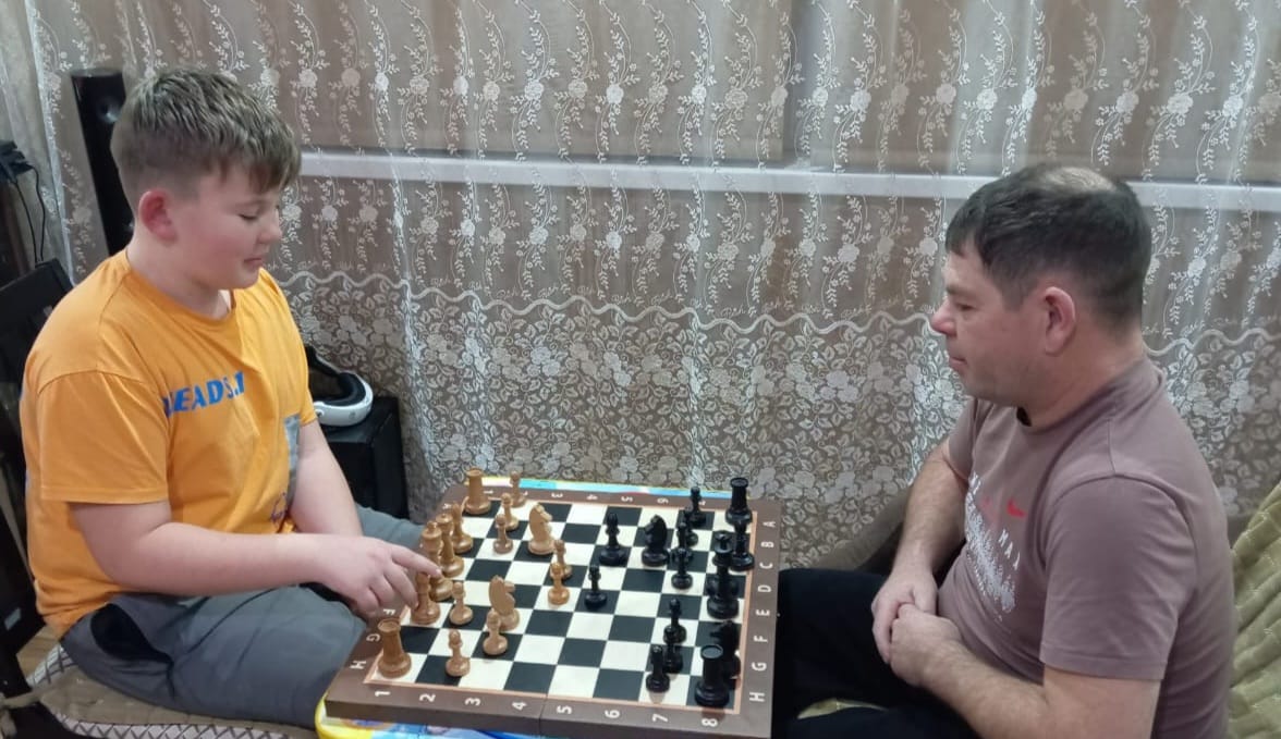 “БІРТҰТАС ТӘРБИЕ” БАҒДАРЛАМАСЫ: ӨНЕГЕЛІ 15 МИНУТ