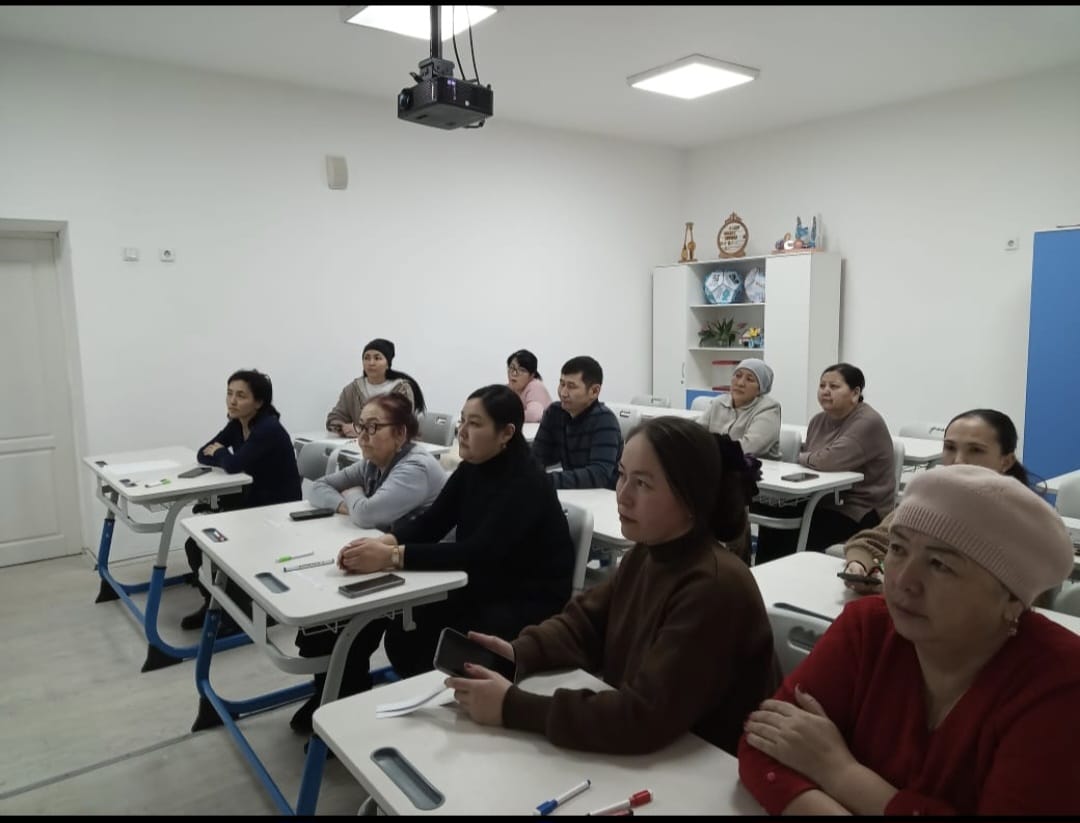 АТА-АНАЛАР ЖИНАЛЫСЫ ӨТКІЗІЛДІ